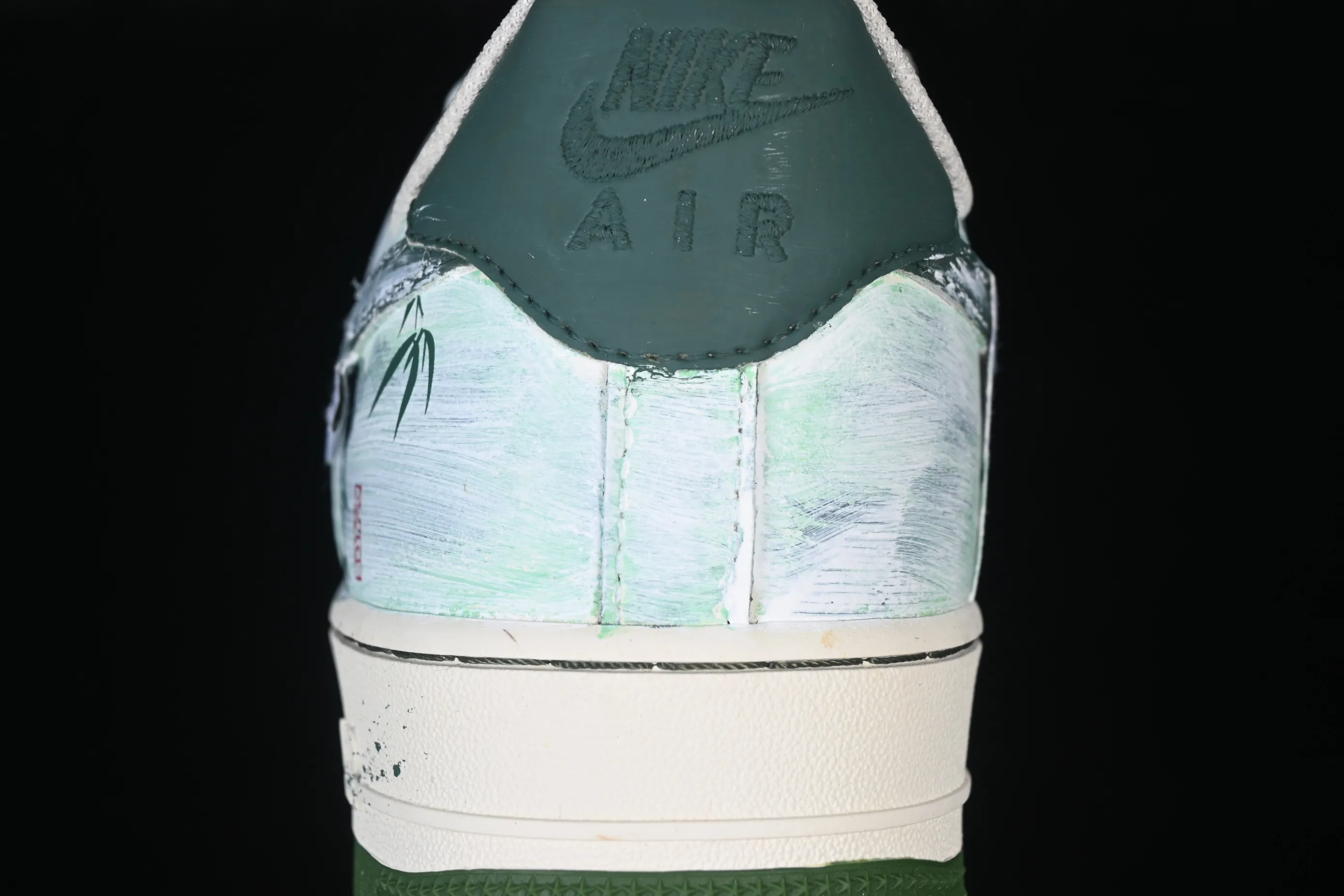All categories Nk Air Force 1 Air Force series Nk Air Force 1 Low Air Force low-top Nike Air Force 1'07 Low "Bamboo In Ink Wash" Hand-painted graffiti Green bamboo ink rhyme Air Force 1 low-top casual sneakers FB1839-123